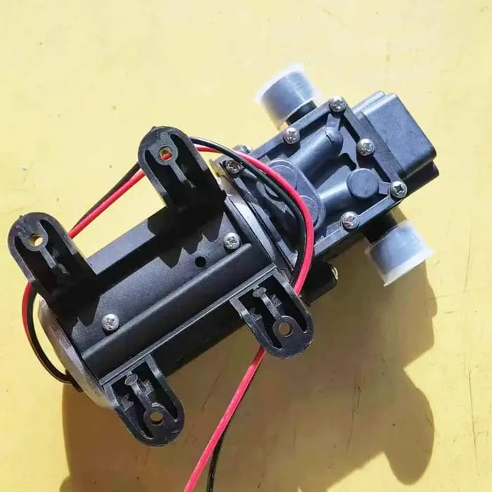 Pompe à eau à membrane T-HD pour lavage de voiture et usages domestiques avec contrôle de flux et ascenseur pour nettoyage efficace et silencieux