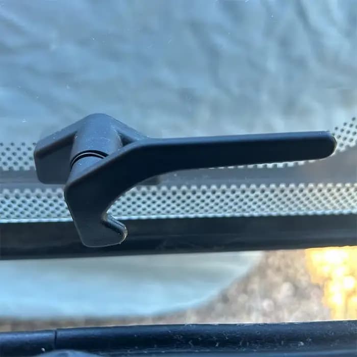 Ventilation de fenêtre pour caravane et camping-car